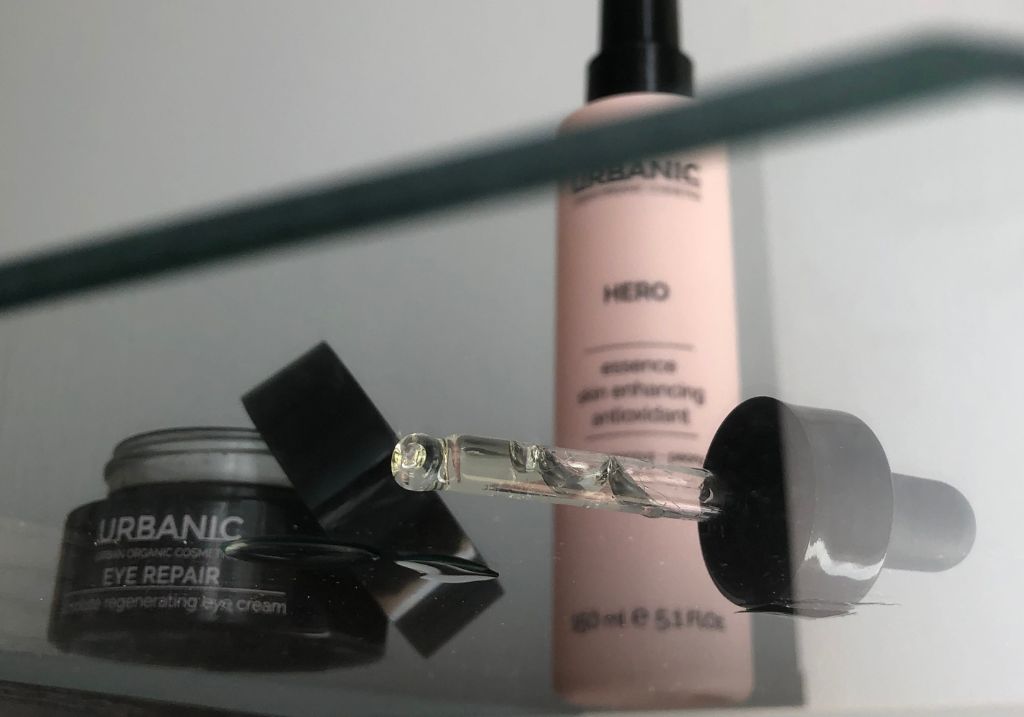 Skincare minimal: come costruire una routine efficace con pochi prodotti - urbanic-cosmetics